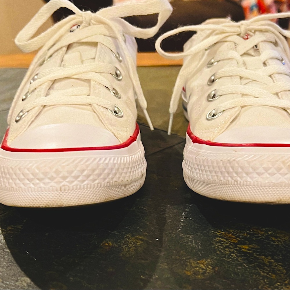 Converse Chuck Taylor Original AllStar Sneakers - Picture 2 of 6